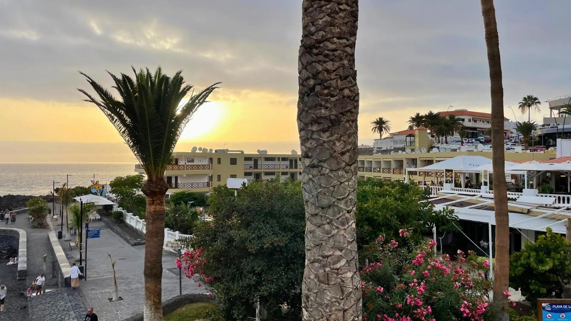 Markethome Neptuno Beach Front 1Bdr Apartment Puerto de Santiago
