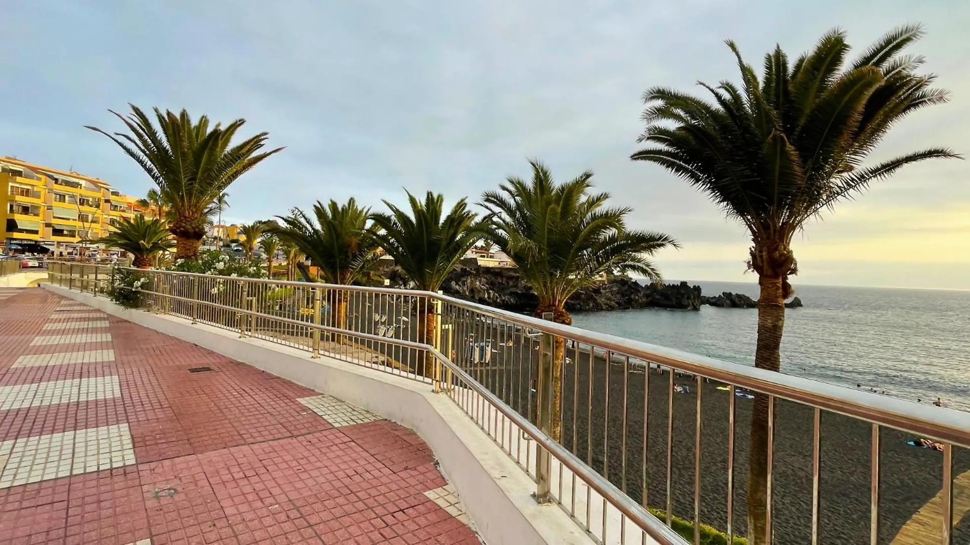 Markethome Neptuno Beach Front 1Bdr Apartment Puerto de Santiago